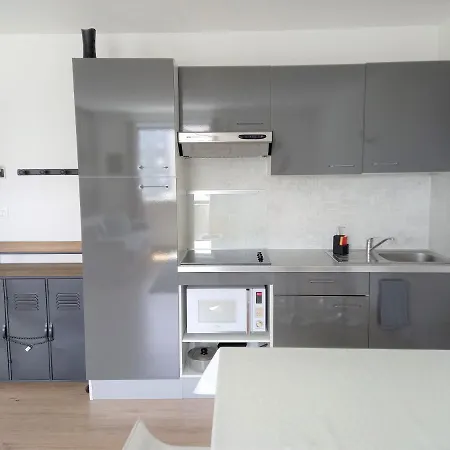 Ensoleille Au Pied Du Futuroscope Apartmán